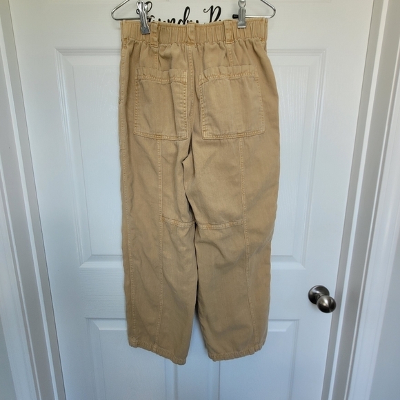 Universal Thread 100% Cotton Khaki  Straight Leg Pants Women's Size 4 - Picture 2 of 14